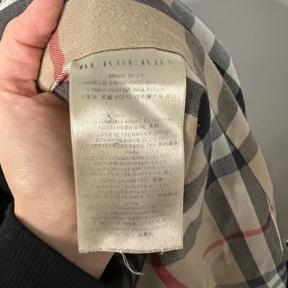 Burberry | Black Short Trench - Picture 6 of 8